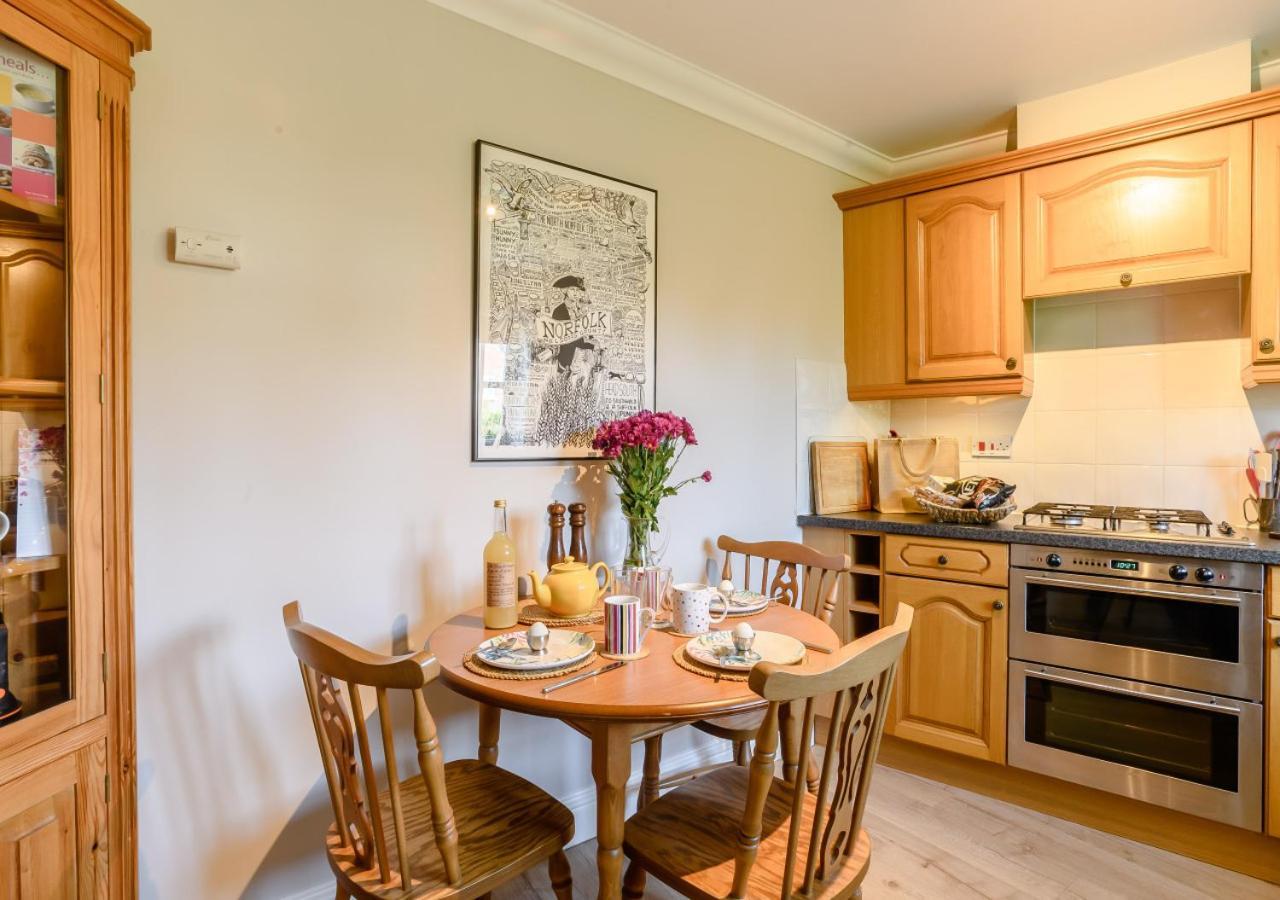 2 Oaklands Cottage Holt  Bagian luar foto